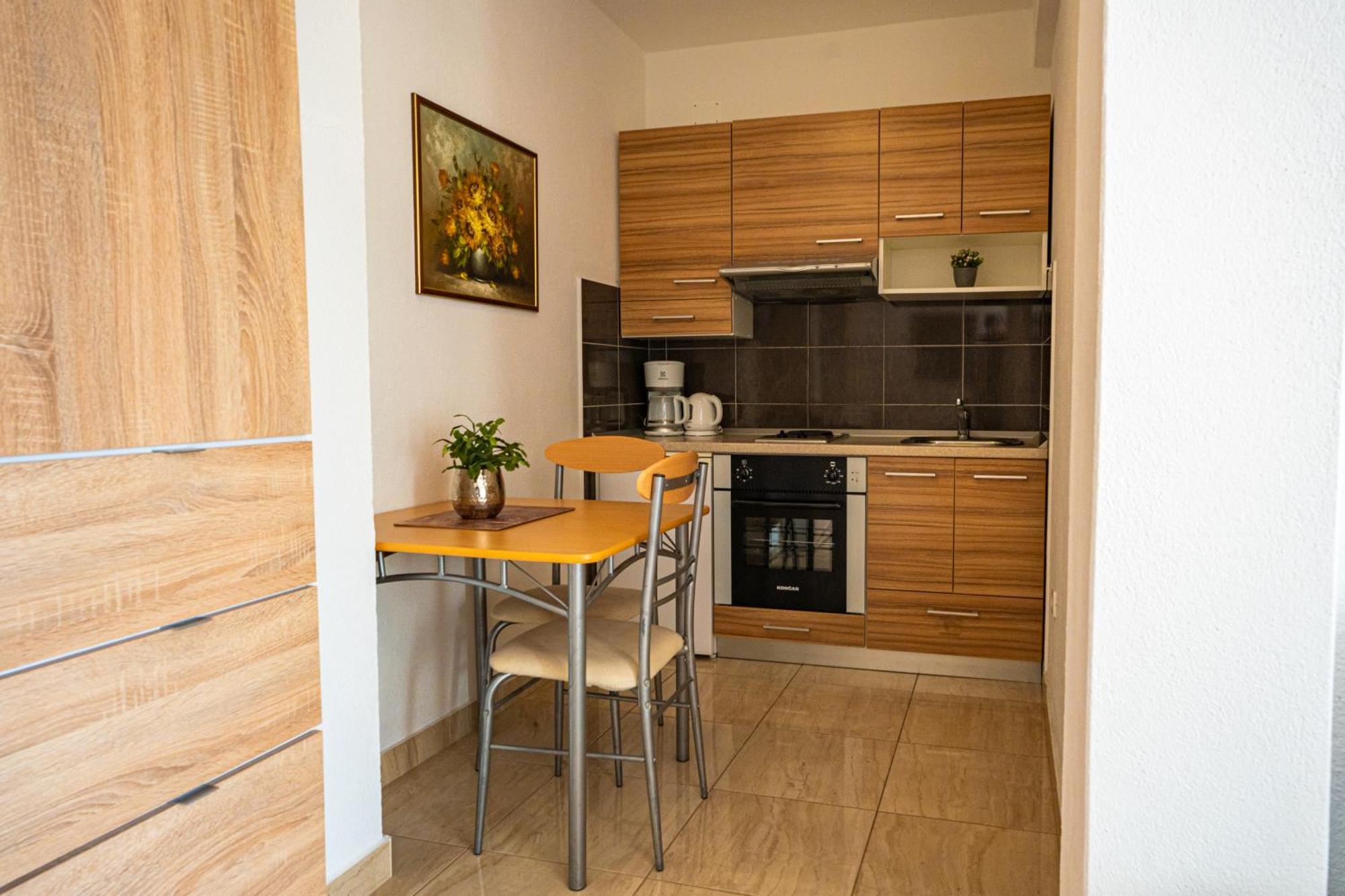 Apartmani Kremena Small Beach 200M Klek Εξωτερικό φωτογραφία